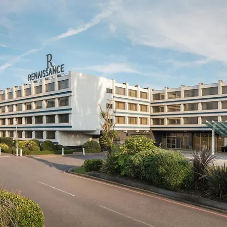 Renaissance London Heathrow Hotel-2
